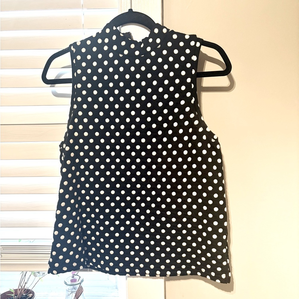 Polka Dot Mock-Neck Sleeveless Top